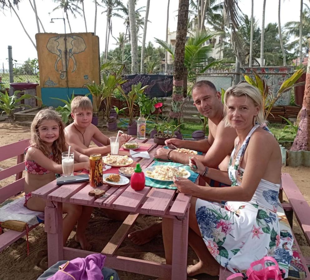 גאלה Ramya Ru Beach Home מראה חיצוני תמונה