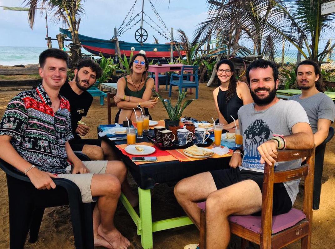 גאלה Ramya Ru Beach Home מראה חיצוני תמונה